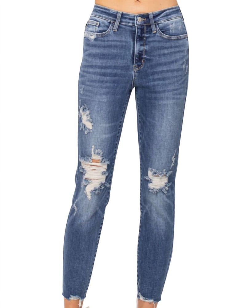 Front of a model wearing a size 20W Destroyed High Rise Relaxed Fit Jean In Medium Wash in Medium Wash by Judy Blue. | dia_product_style_image_id:350898